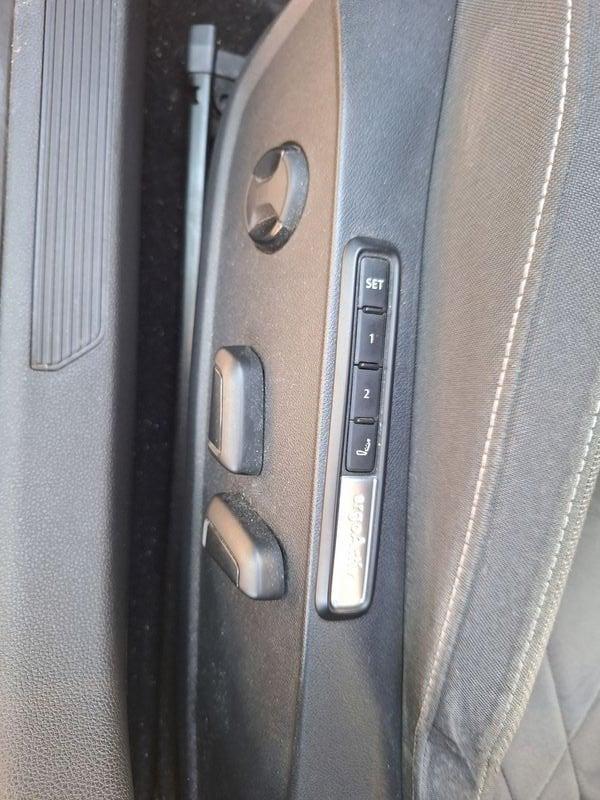 Volkswagen Golf Golf 1.5 eTSI 130 CV EVO ACT DSG Style