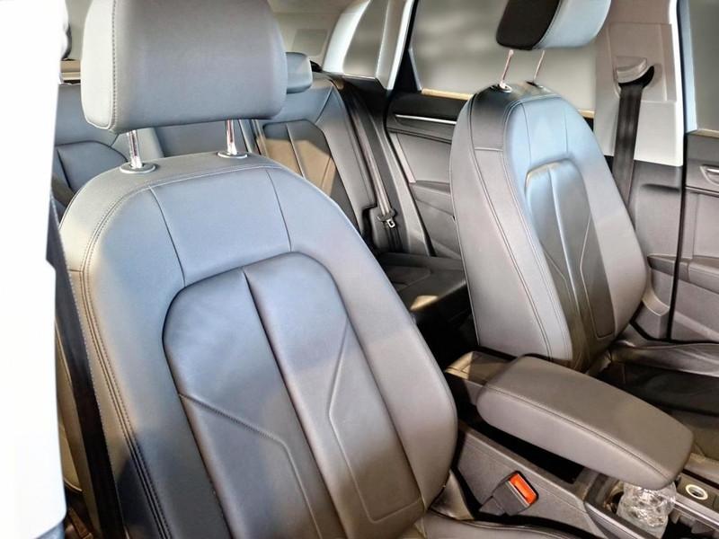 AUDI Q3 45 TFSI e S tronic Business