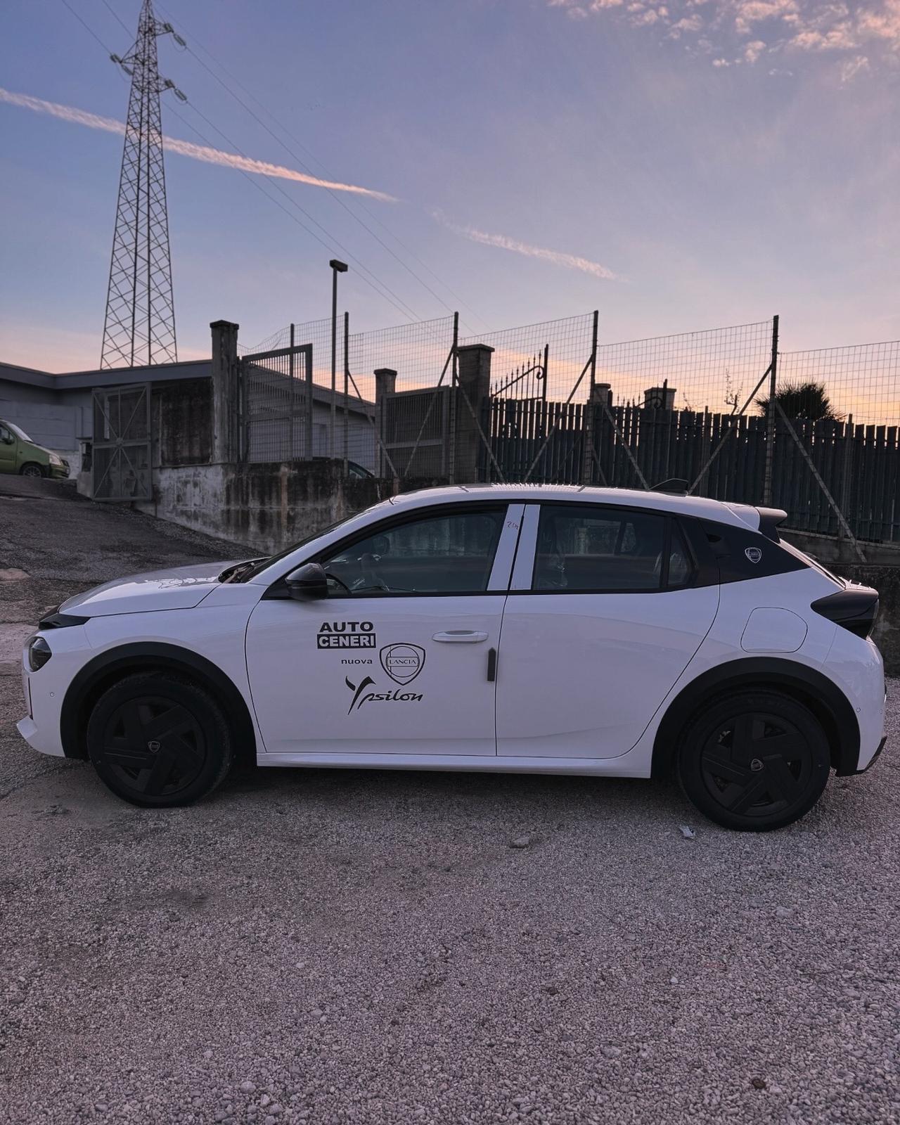 Lancia Ypsilon 1.2 Mild Hybrid 74KW 100cv