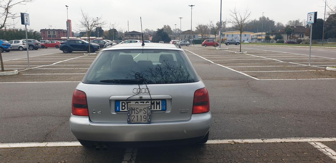 Audi A4 1.8 20V cat quattro Ambition