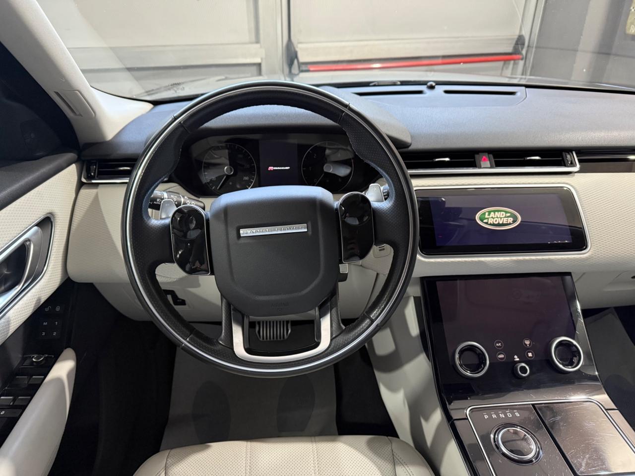 Land Rover Range Velar 2.0 TD4 180 CV R-Dynamic SE