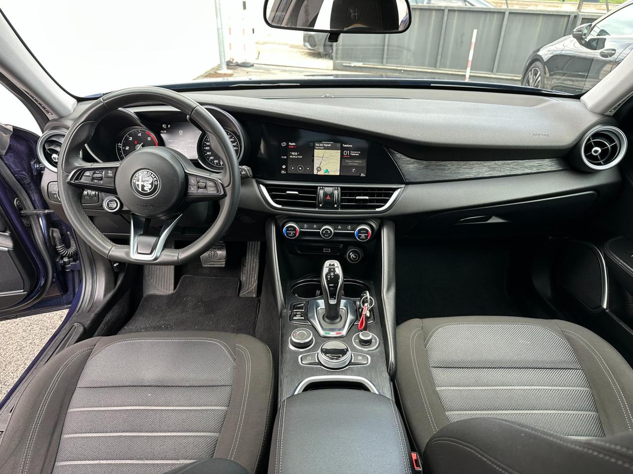 Alfa Romeo Giulia 2.2 t Business 160cv auto