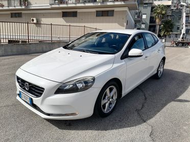 Volvo V40 D2 1.6 Momentum 115cv 2015