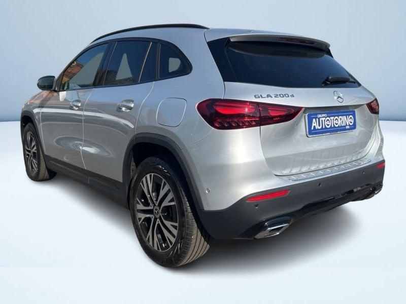 Mercedes-Benz GLA 200d Automatic Advanced Progressive