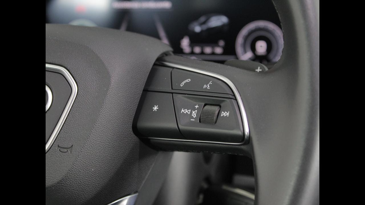 AUDI Q3 II 2018 - Q3 45 1.4 tfsi e Business s-tronic