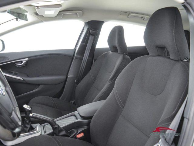 VOLVO V40 Cross Country D2 1.6 Kinetic