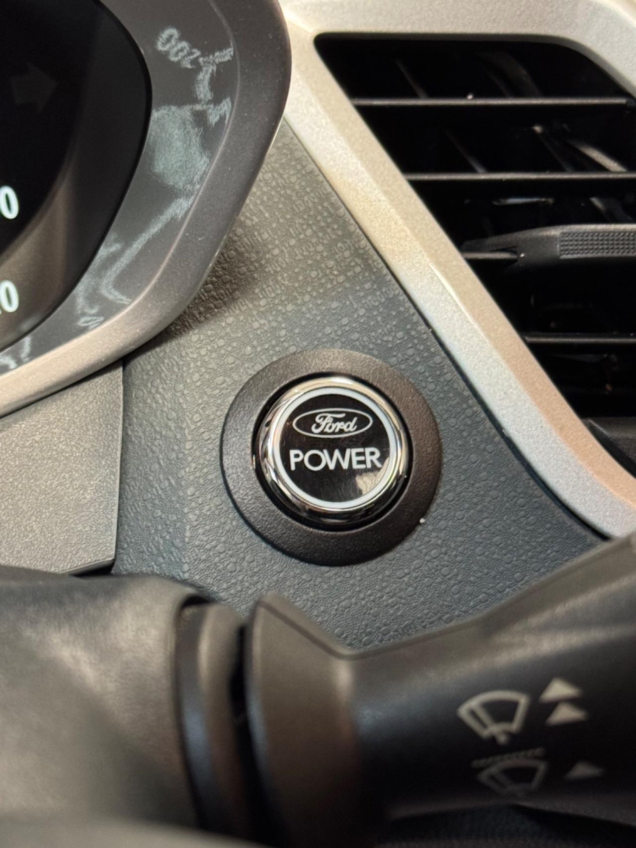 Ford Fiesta 1.2 82 CV 5 porte Titanium