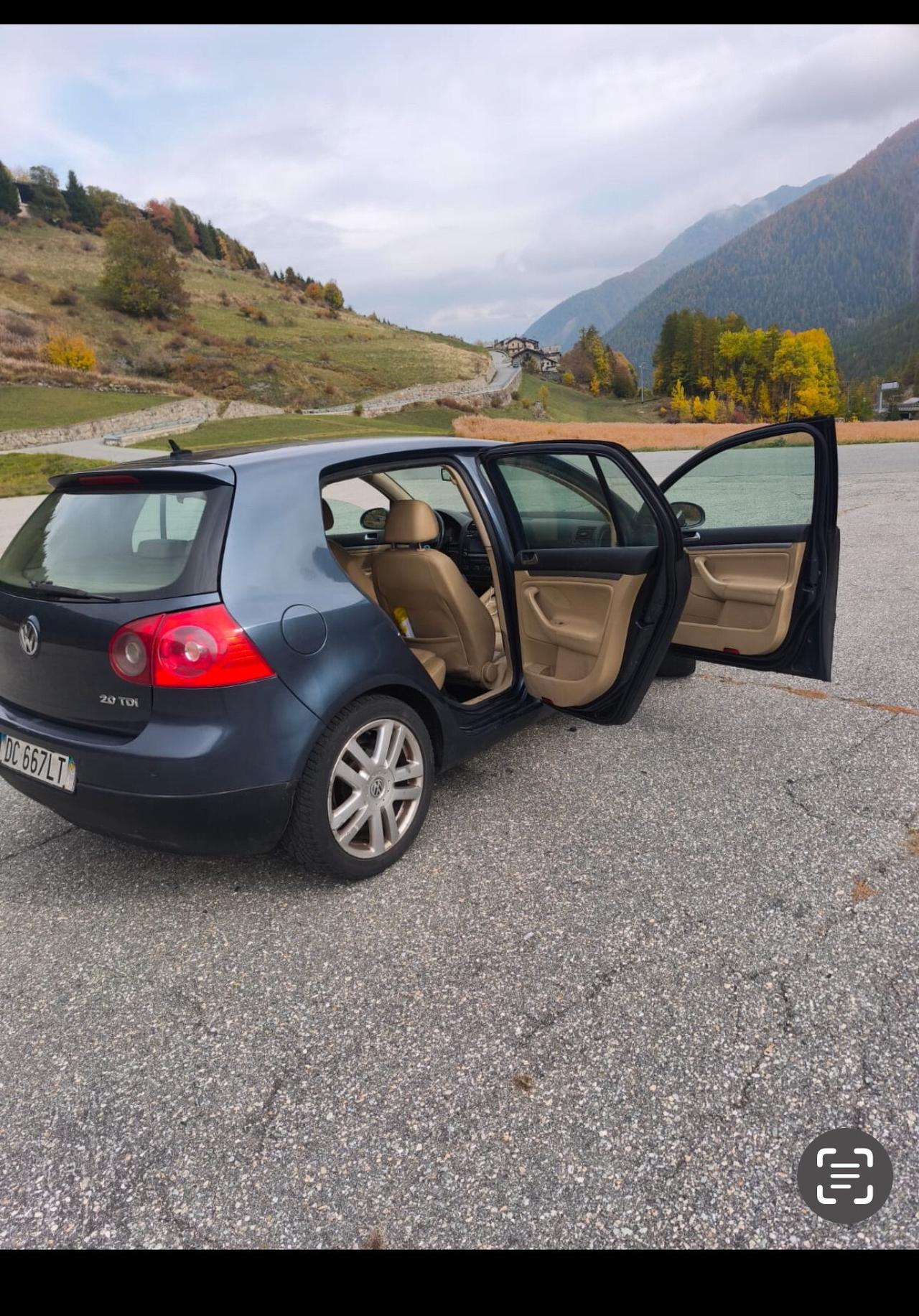 Volkswagen Golf 2.0 TDI 140cv