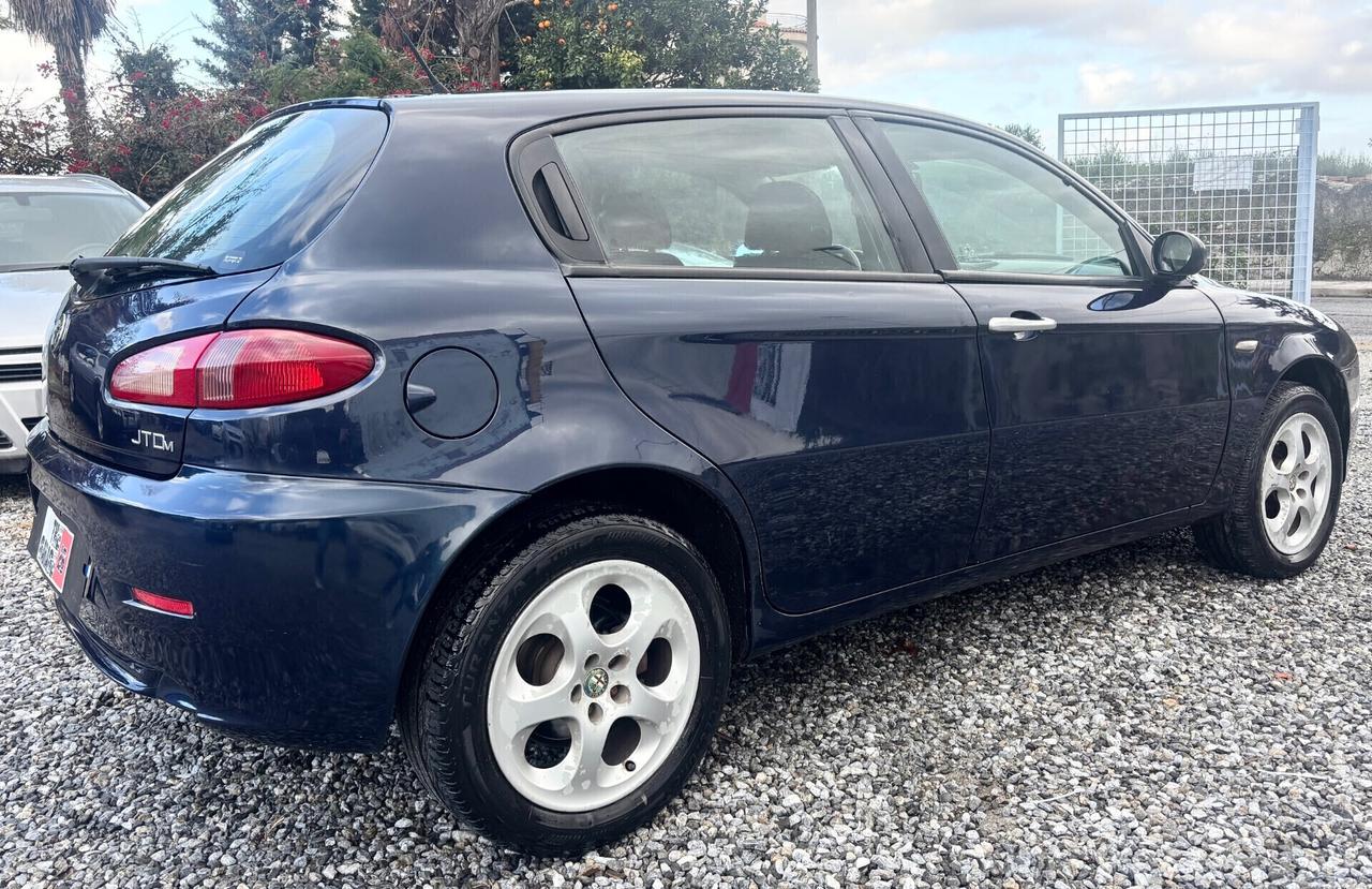 Alfa Romeo 147 1.9 JTD M-JET 16V 5 porte Dist.