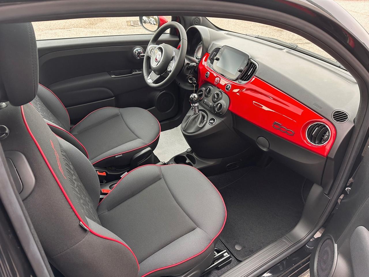 Fiat 500 1.0 Hybrid Red