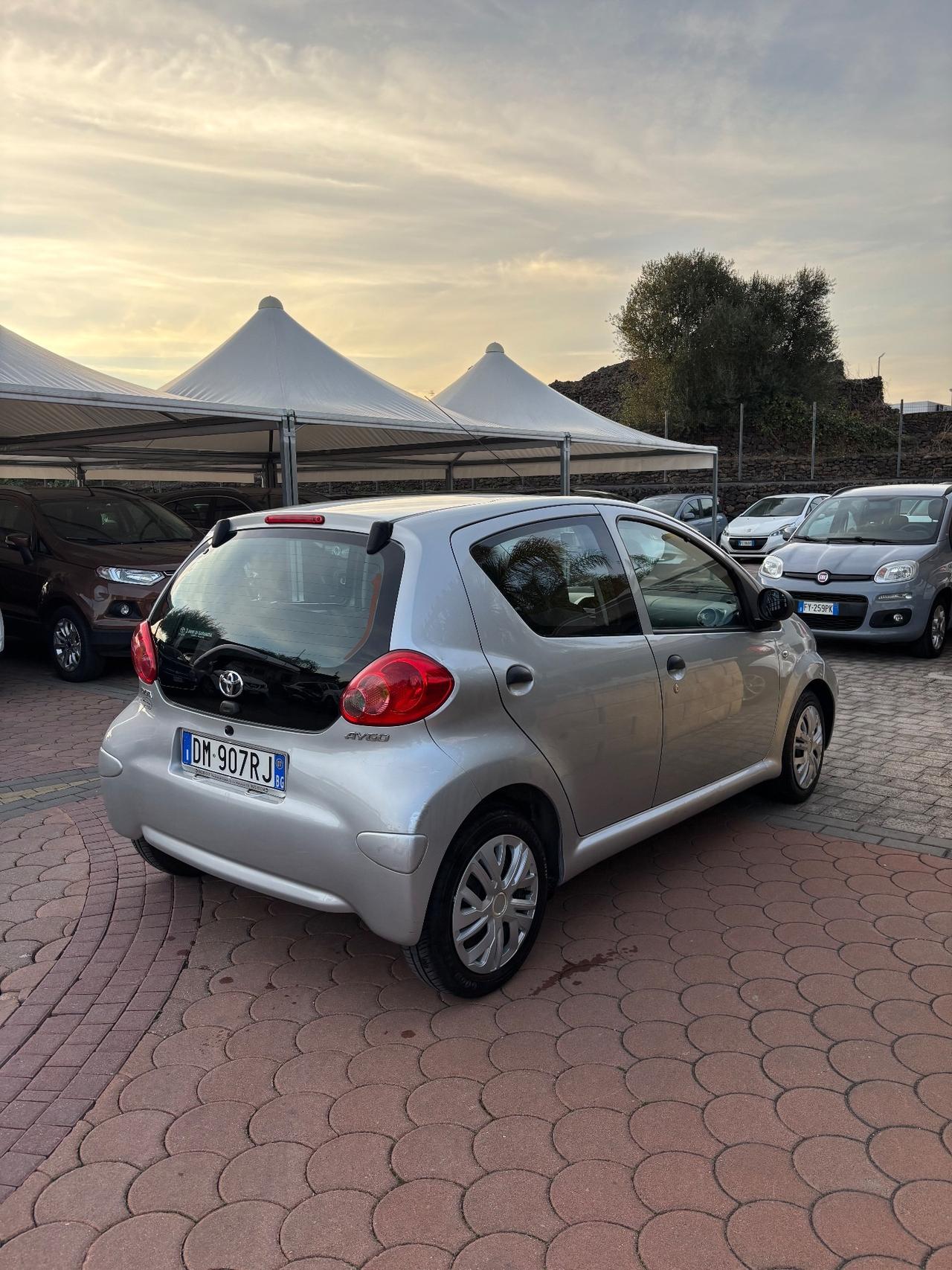Toyota Aygo 1.0 12V VVT-i 5 porte 2008