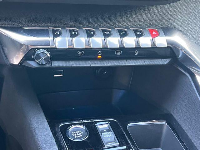 PEUGEOT 5008 BlueHDi 130 S&S EAT8 Allure Pack da?259,00 mensili