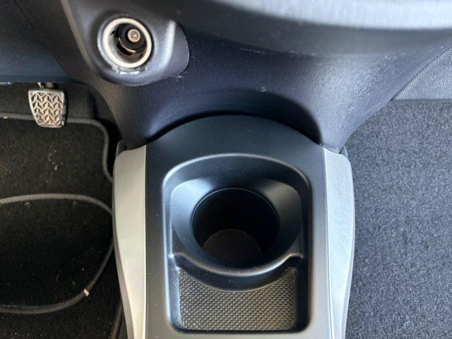 TOYOTA Yaris 1.0 5 porte Lounge OK NEOPATENTATI KM CERTIFIICATI