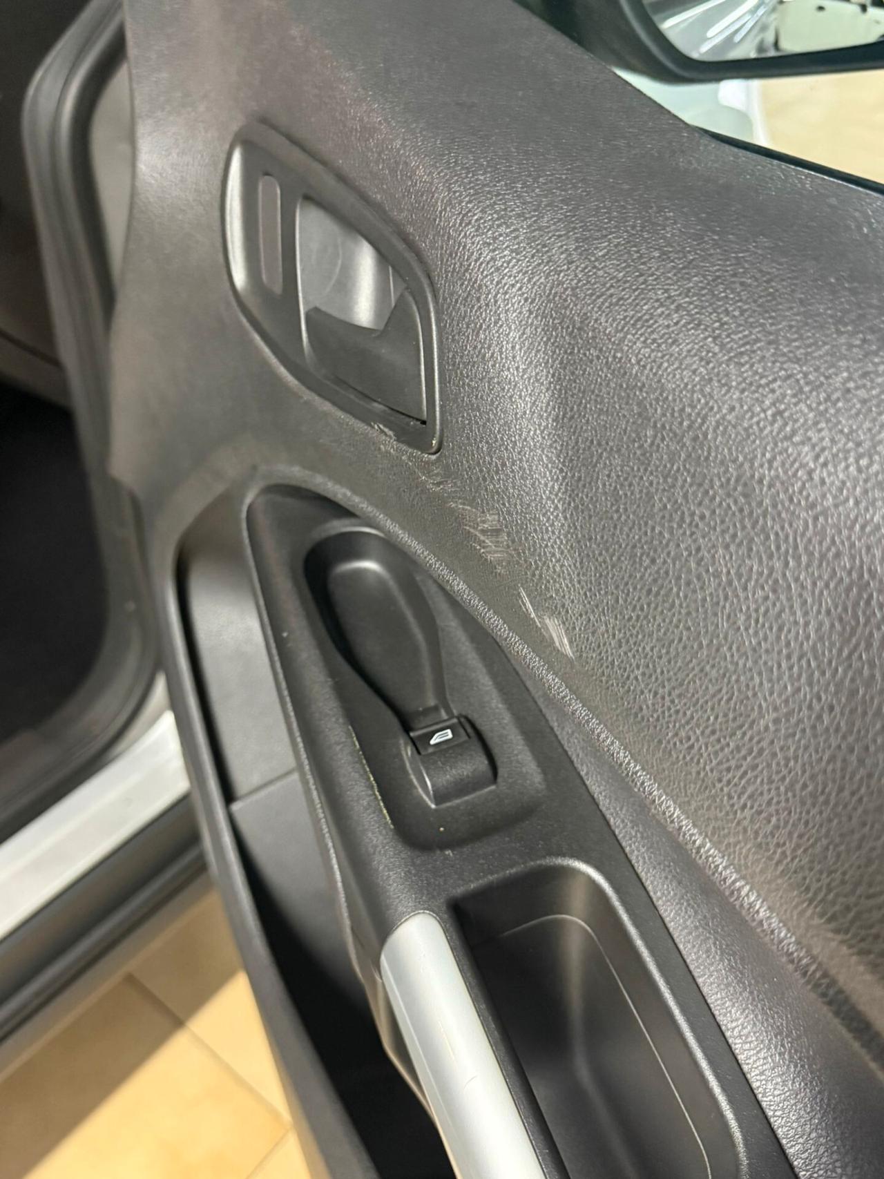 Ford Tourneo Connect 7 POSTI 116CV