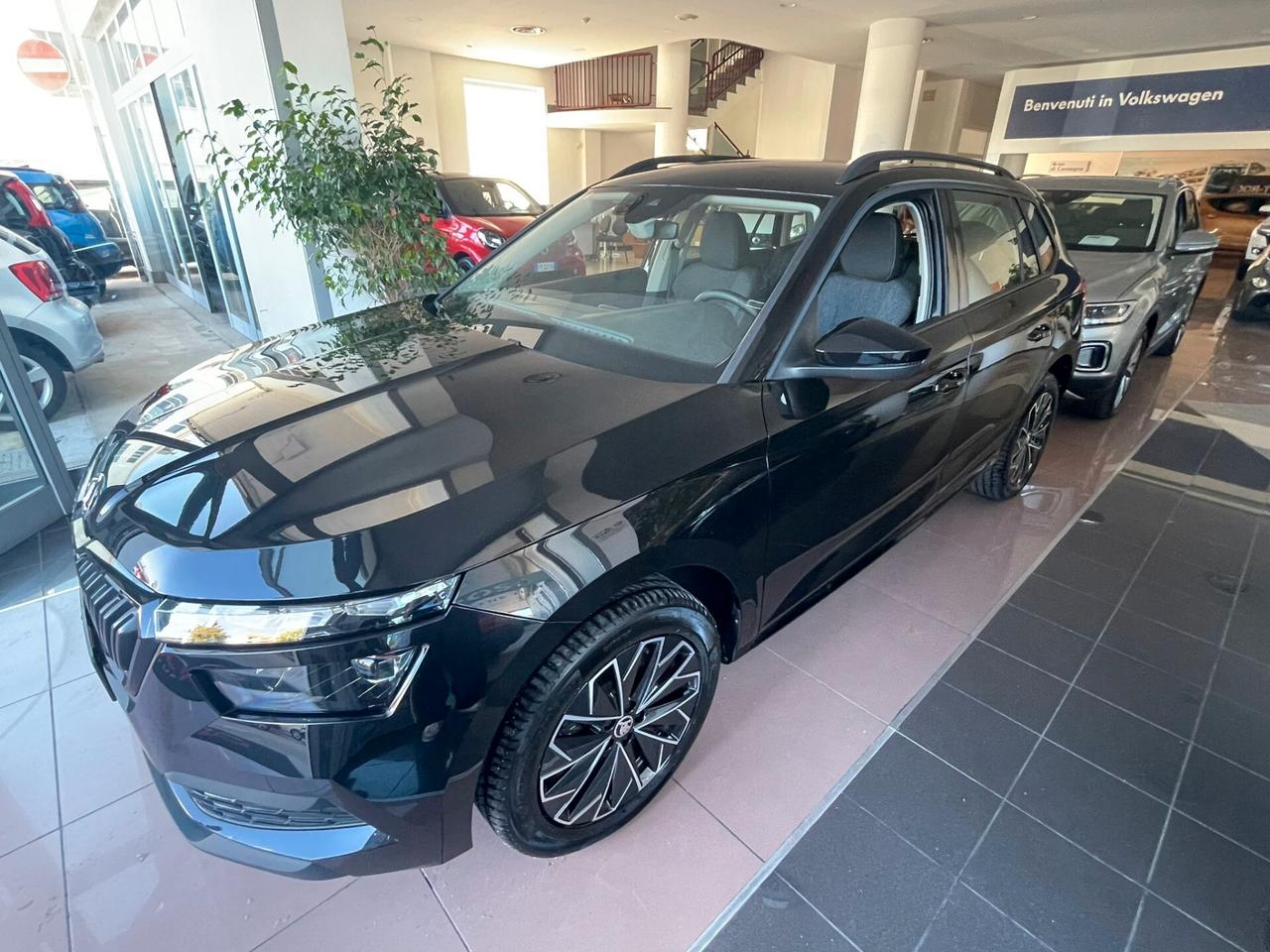 SKODA KAMIQ 1.0 TSI BLACK DOTS