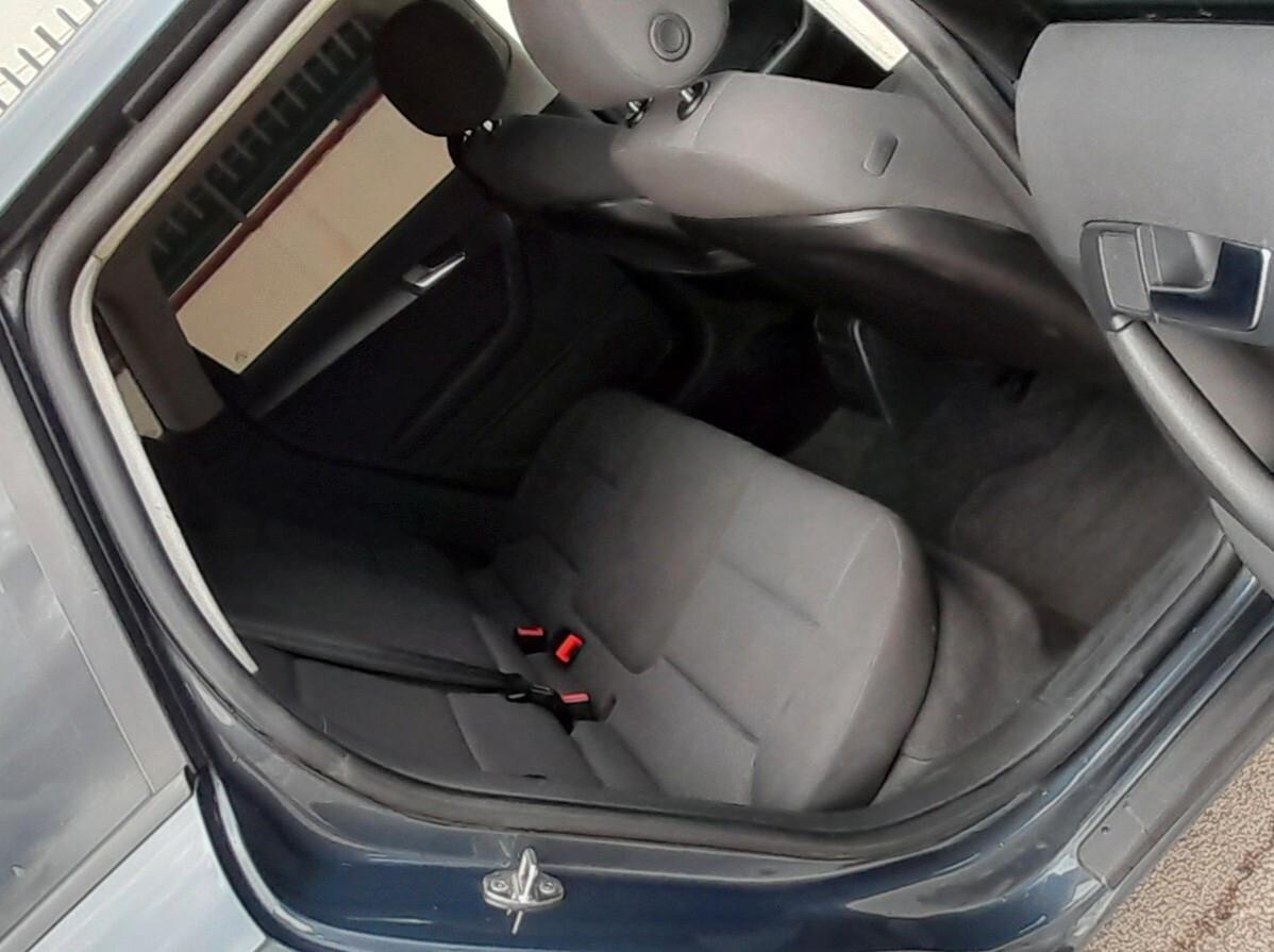 Audi A3 SPB 1.6 TDI CR F.AP. Young Edition