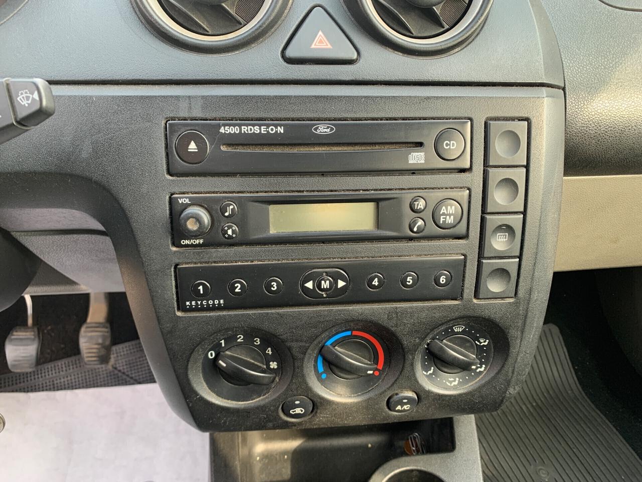 Ford Fiesta 1.4 16V 5p. Zetec