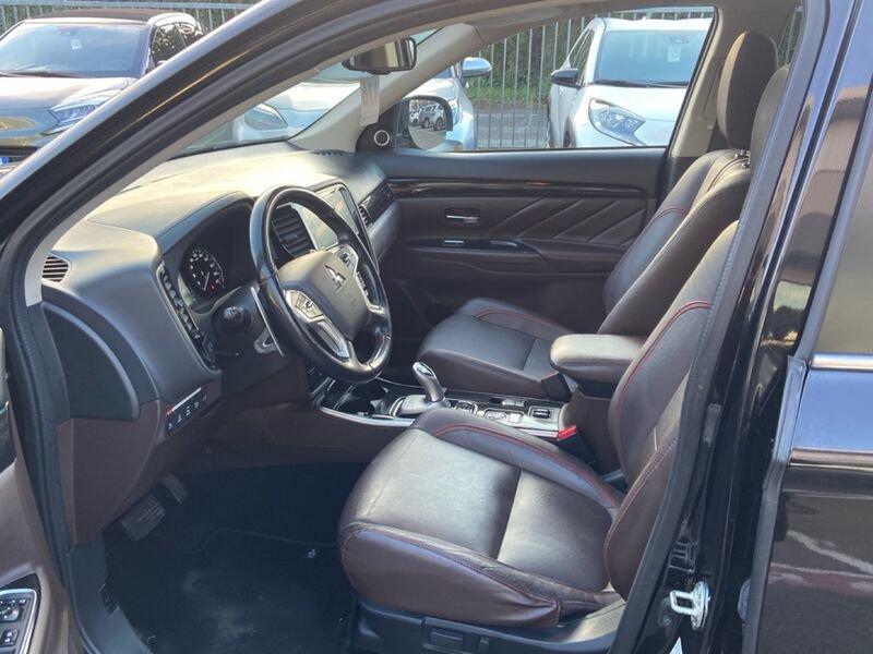 Mitsubishi Outlander PHEV 2.0 PHEV 4WD AUTO INSTYLE PLUS SDA