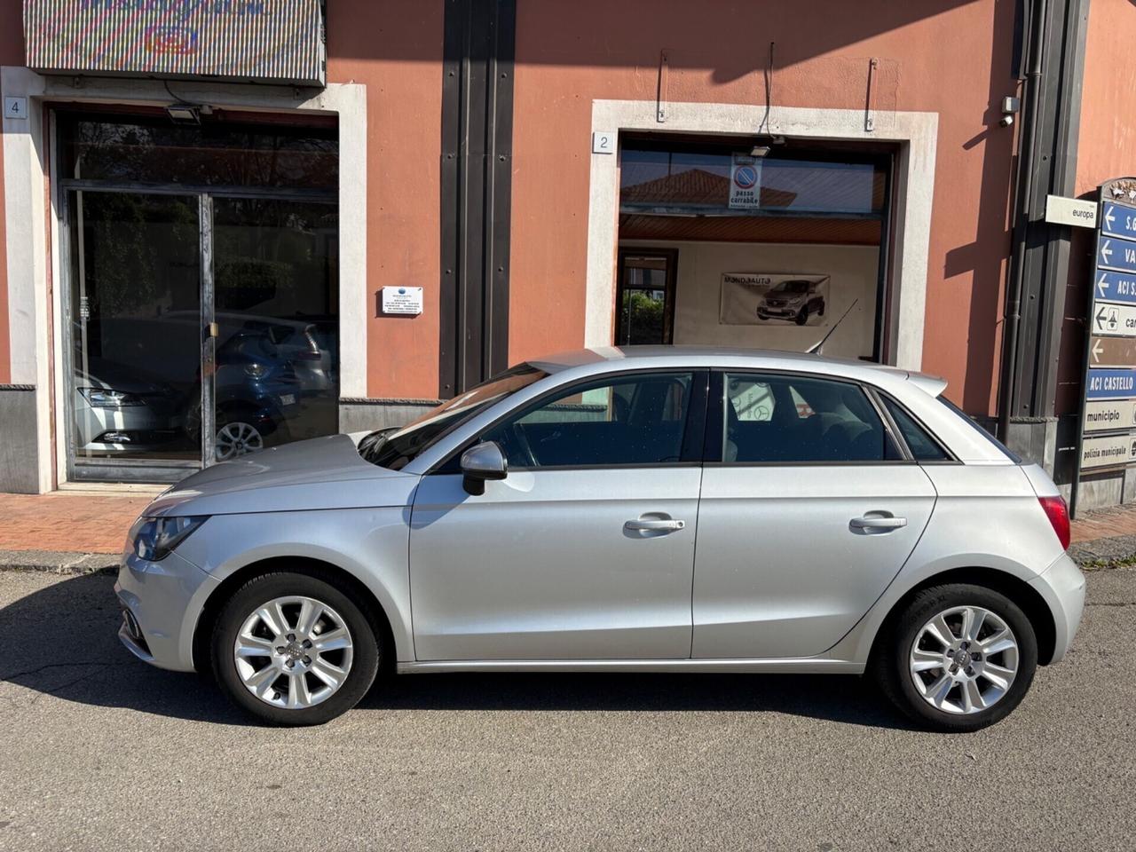 Audi A1 1.6 TDI 105 CV Attraction Sportback