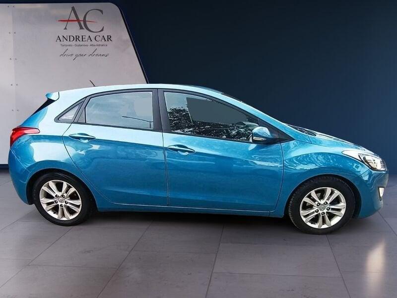 Hyundai i30 i30 5p 1.6 crdi Comfort 110cv