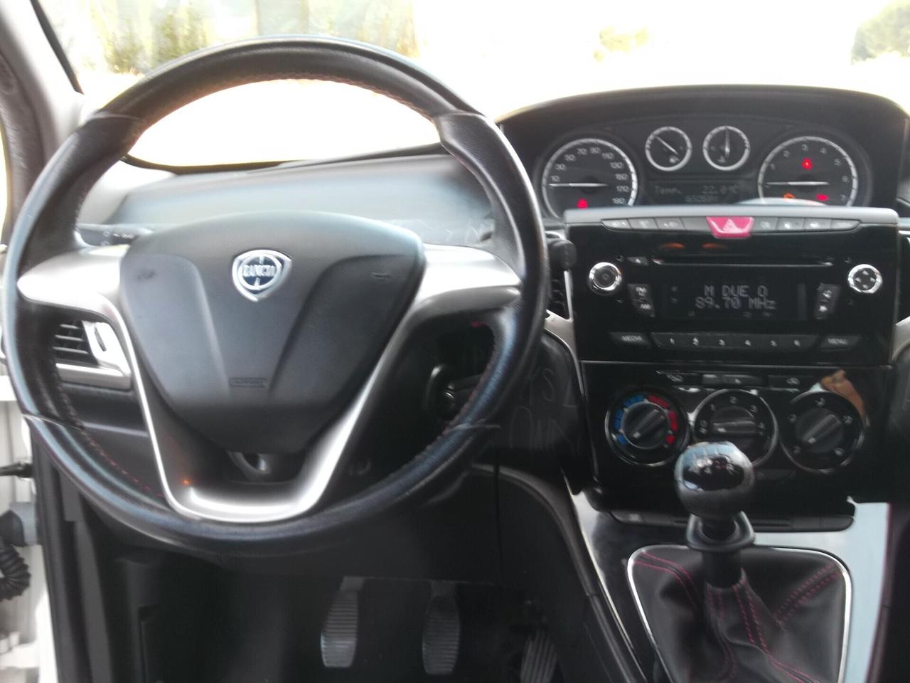 Lancia Ypsilon 1.0 Turbo Metano 2013 Neopat