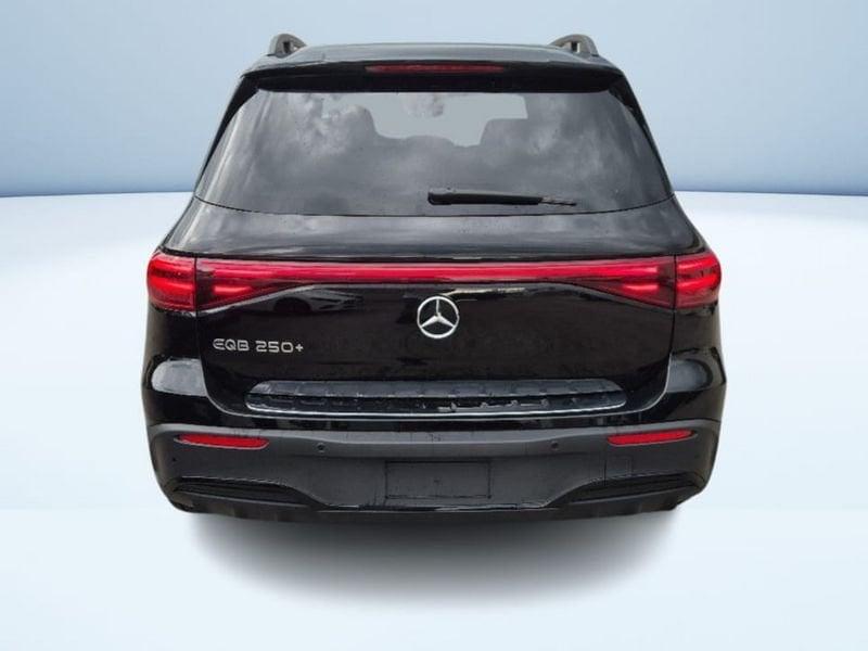 Mercedes-Benz EQB 250+ AMG Line Advanced