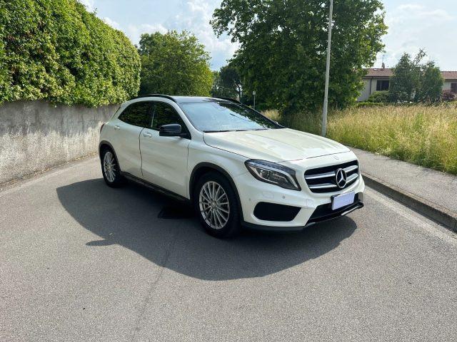MERCEDES-BENZ GLA 220 CDI Automatic 4Matic Sport