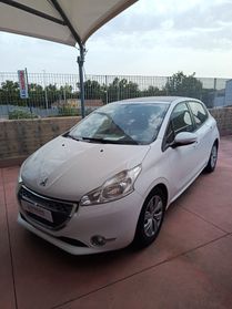 Peugeot 208 1.4 e-HDi 68 CV Stop&Start robotizzato 5 porte