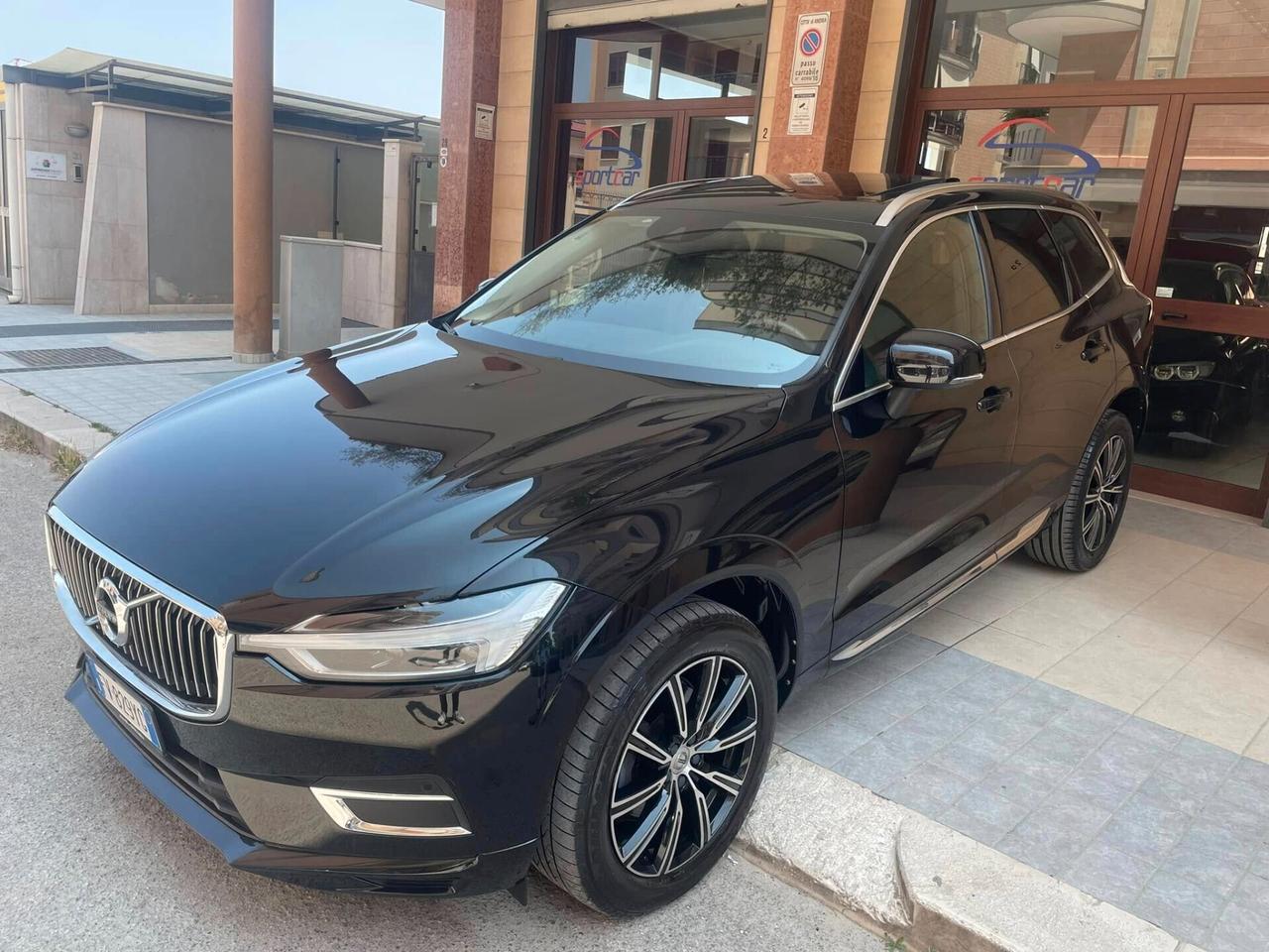 Volvo XC 60 XC60 D4 190cv AWD Inscription TETTO NAVY PELLE LED 19
