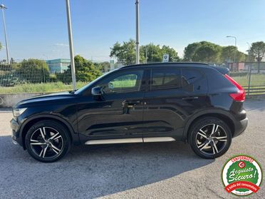 VOLVO XC40 D4 AWD Geartronic R-design