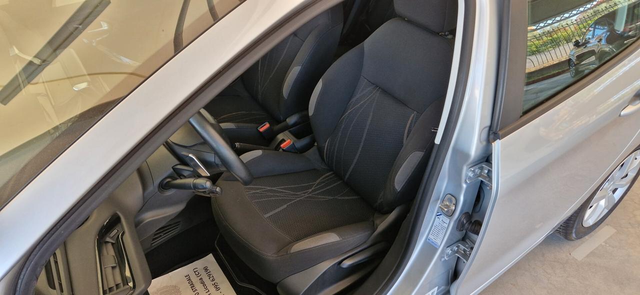 Peugeot 208 1.4 eHDi 68cv Automatica