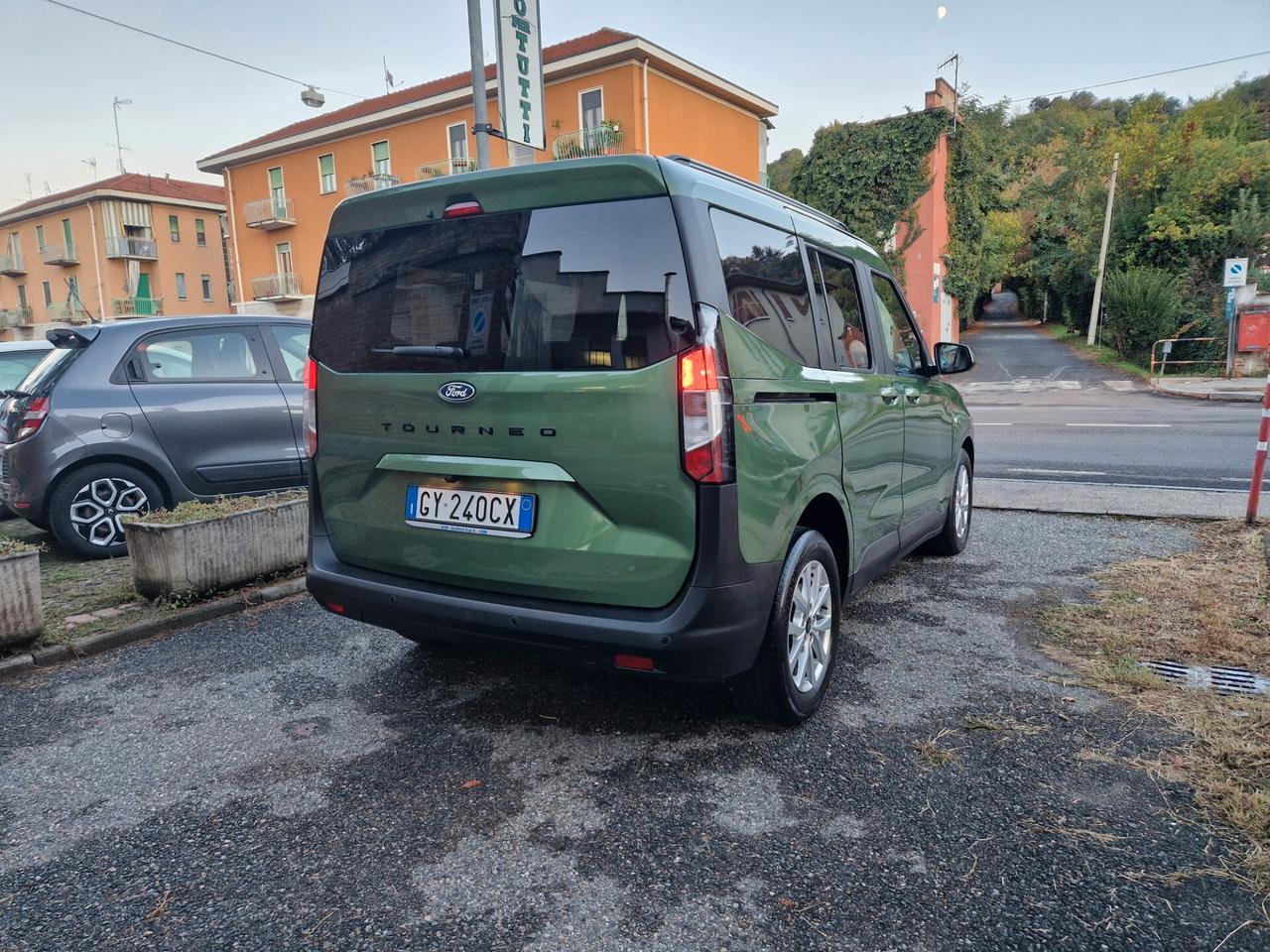 Ford Tourneo Courier 1.0 125CV "46.400 km" Carplay, Telecamera, Sensori
