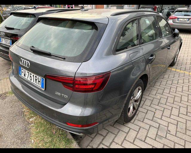 AUDI A4 Avant 35 TDI S tronic Business