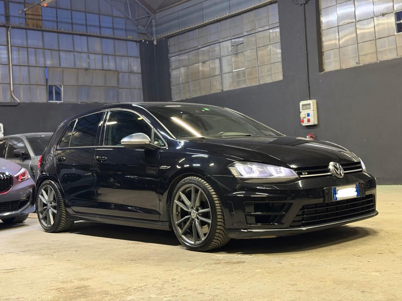 Volkswagen Golf R 2.0 5p.
