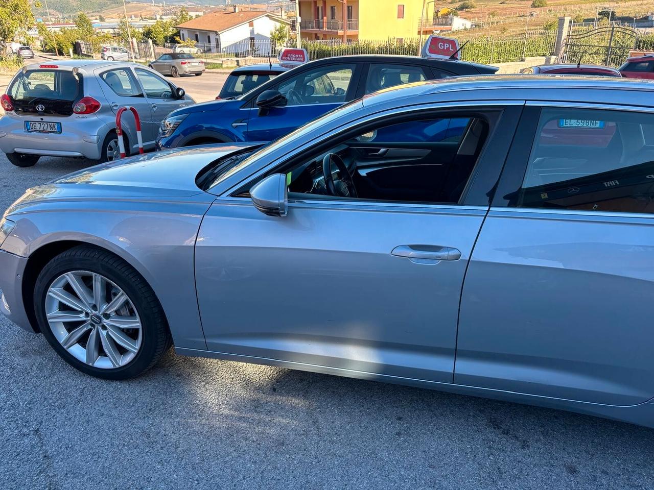 Audi A6 Avant 40 2.0 TDI S tronic Sport FULL !!