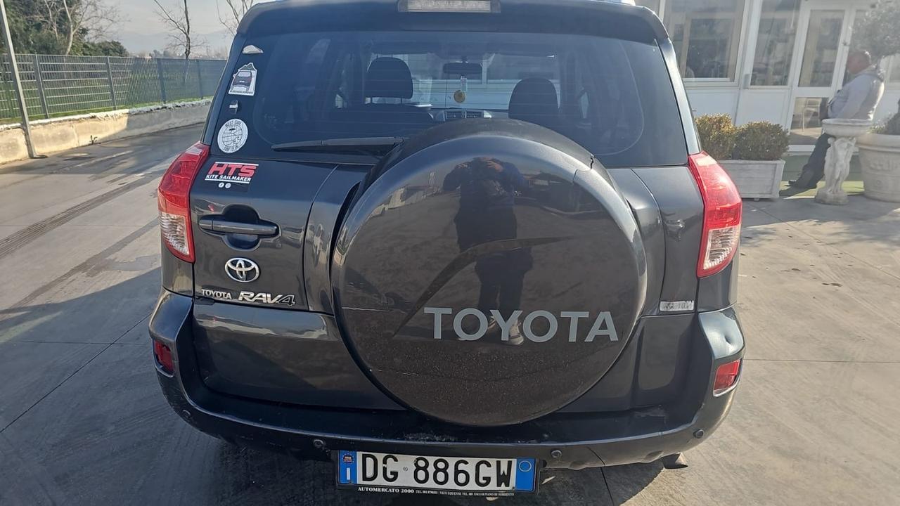 Toyota RAV 4 RAV4 2.2 D-4D 177 CV Luxury