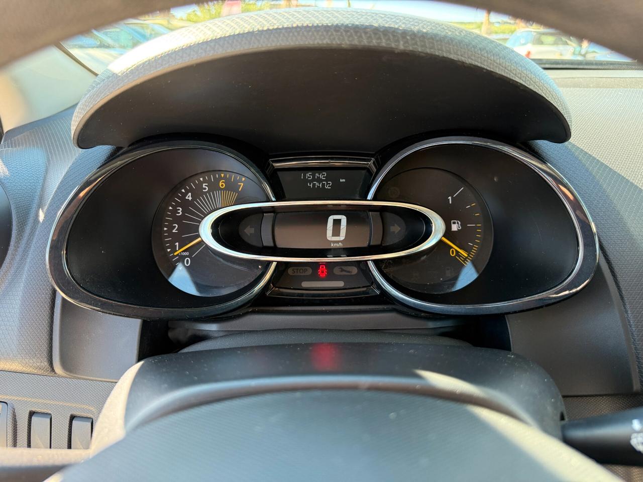 RENAULT CLIO ANNO 2014 1.2 BENZINA 75 CV