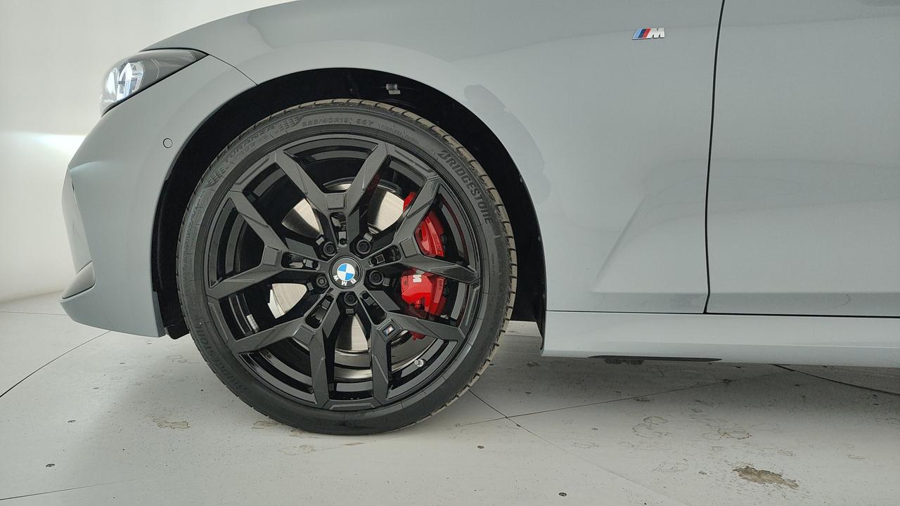 BMW 320d Touring mhev 48V xdrive MSport auto