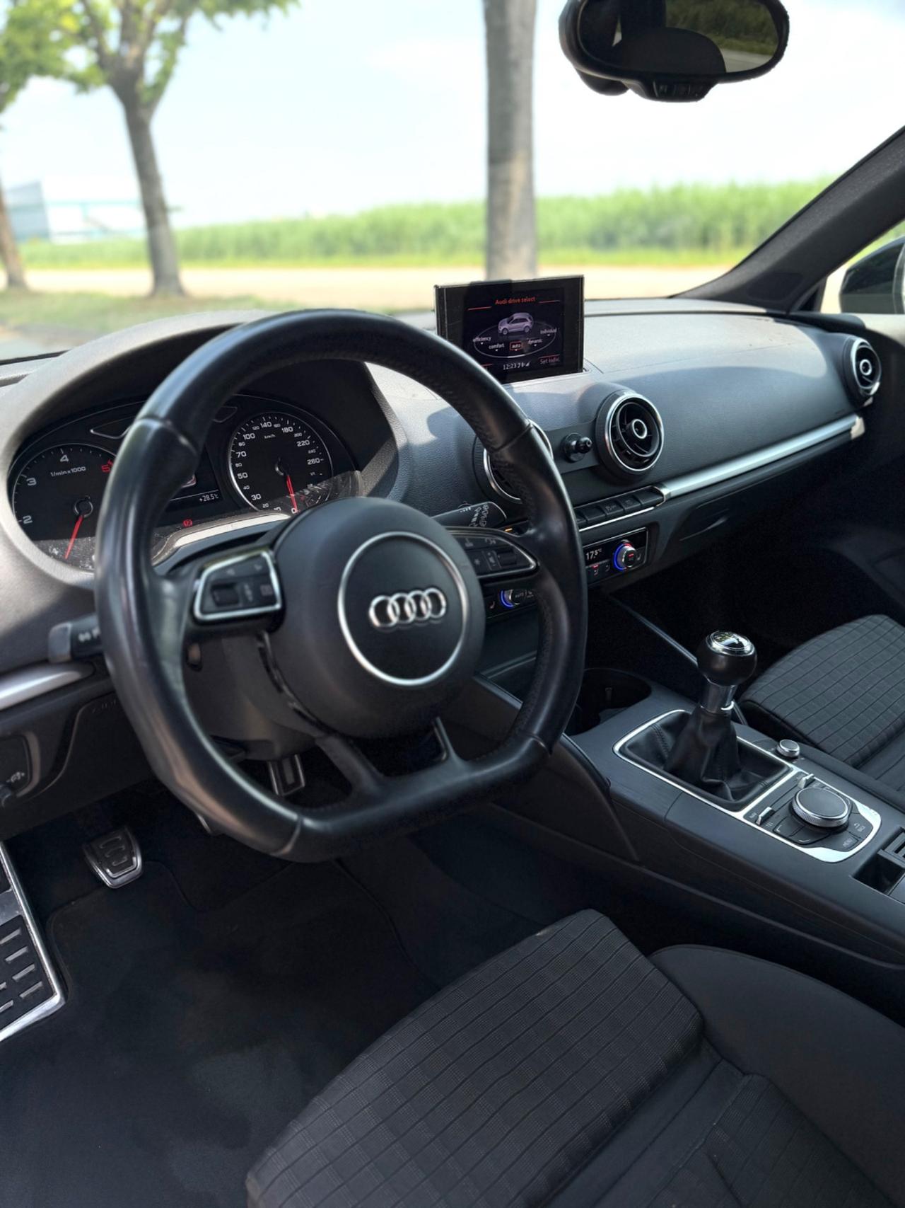 Audi A3 2.0 TDI Attraction