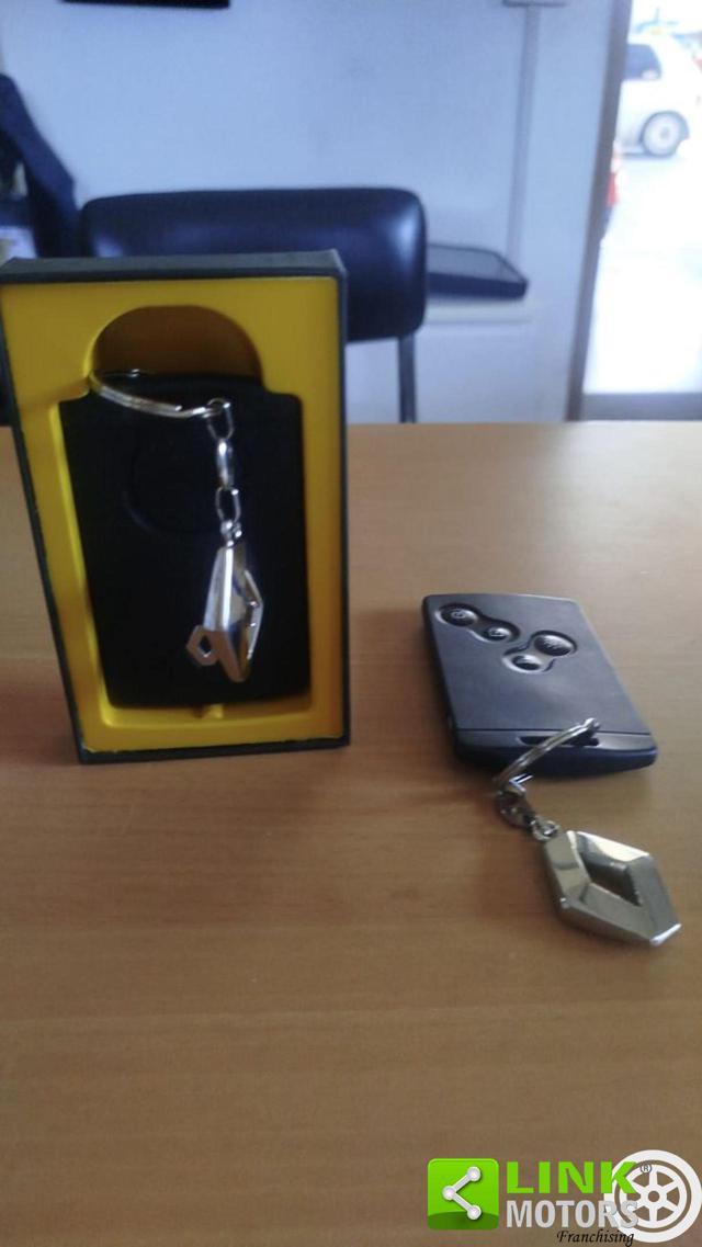 RENAULT Clio 1.6 T 200CV EDC 5 porte R.S.