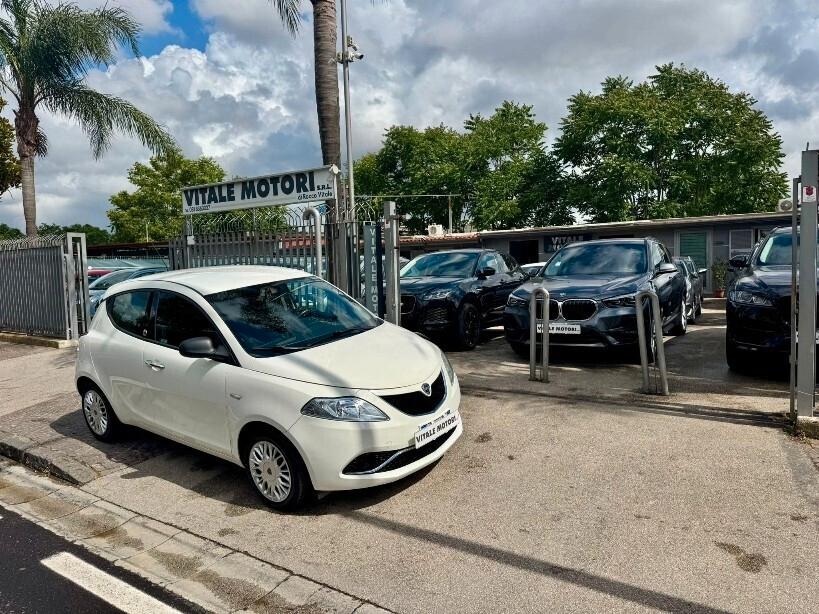 Lancia Ypsilon 1.2 69 CV GPL Ecochic Gold