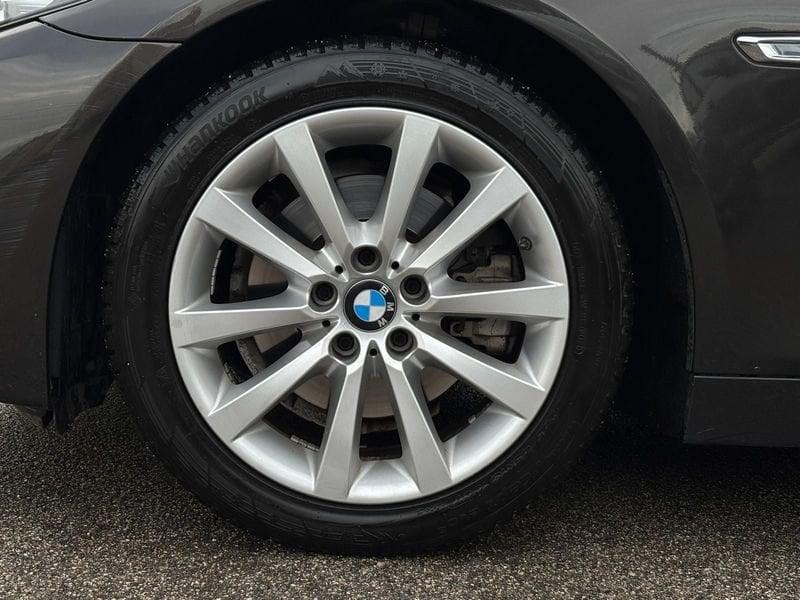 BMW Serie 5 520d Luxury Touring aut