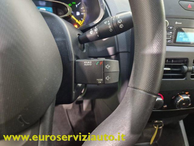 RENAULT Clio 1.2 75CV 5 porte Wave