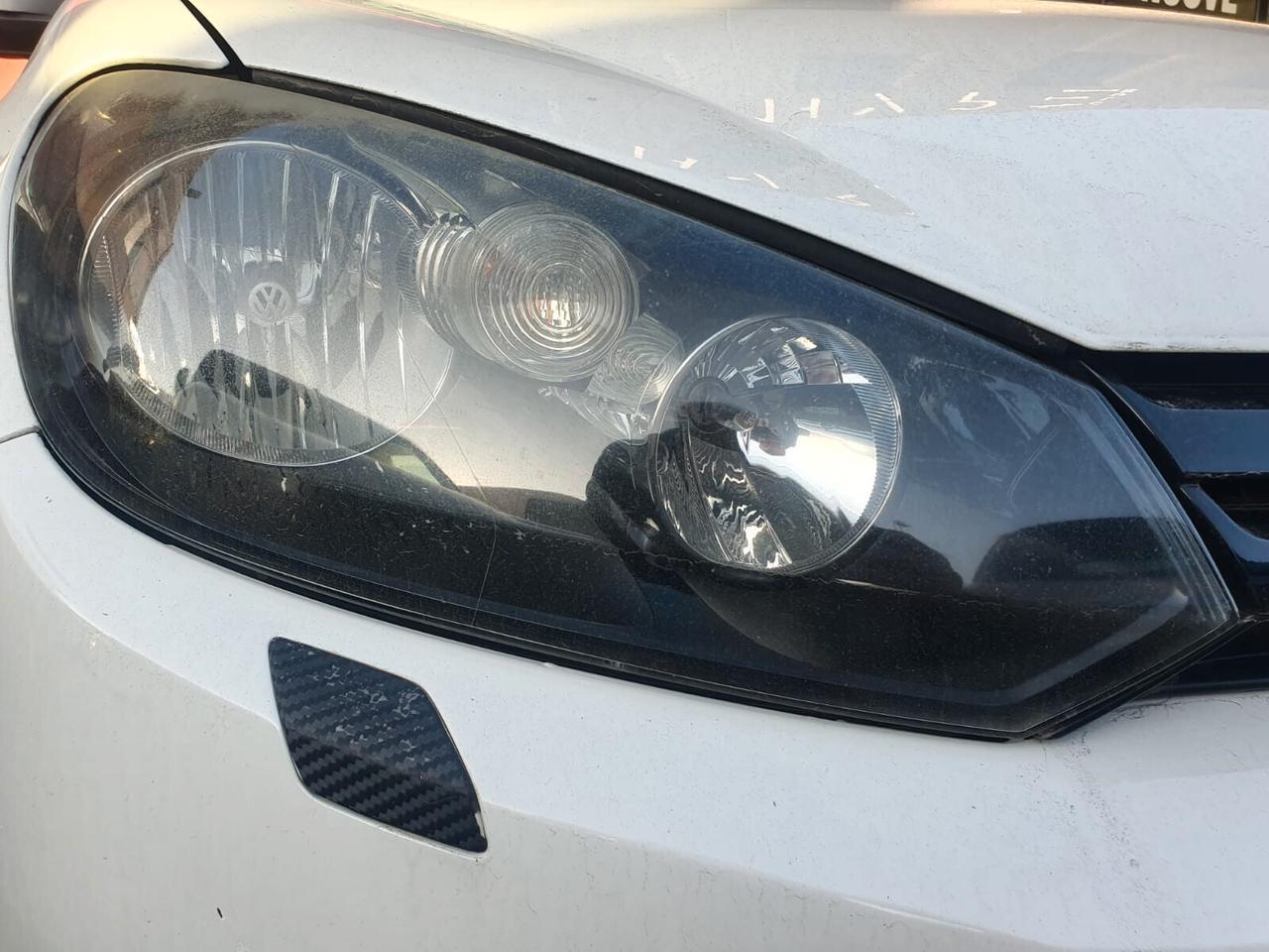 Volkswagen Golf 1.6 TDI DPF 3p. Comf. BlueM. Tech. R Line