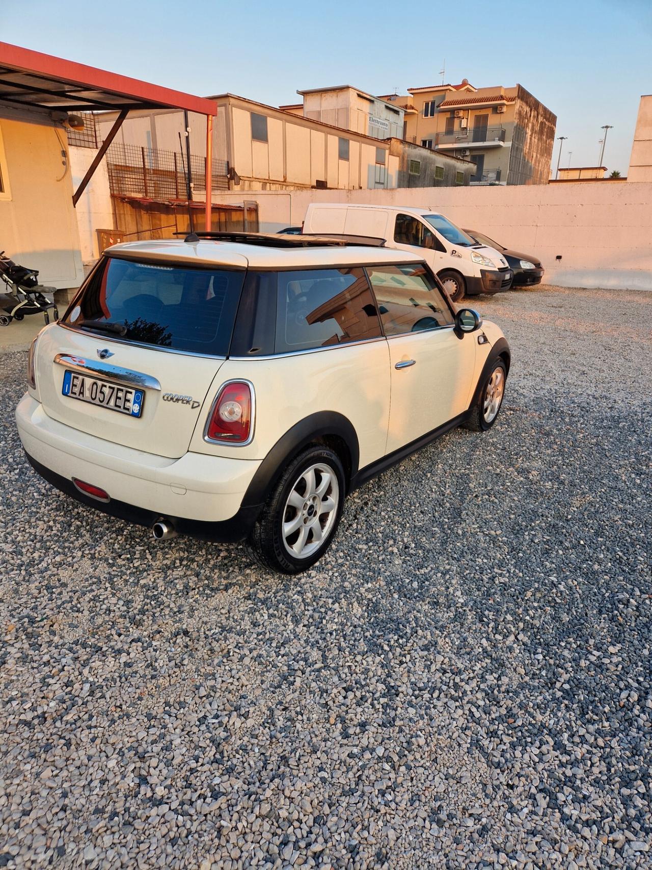 Mini Mini 1.6 16V Cooper D 50 Mayfair