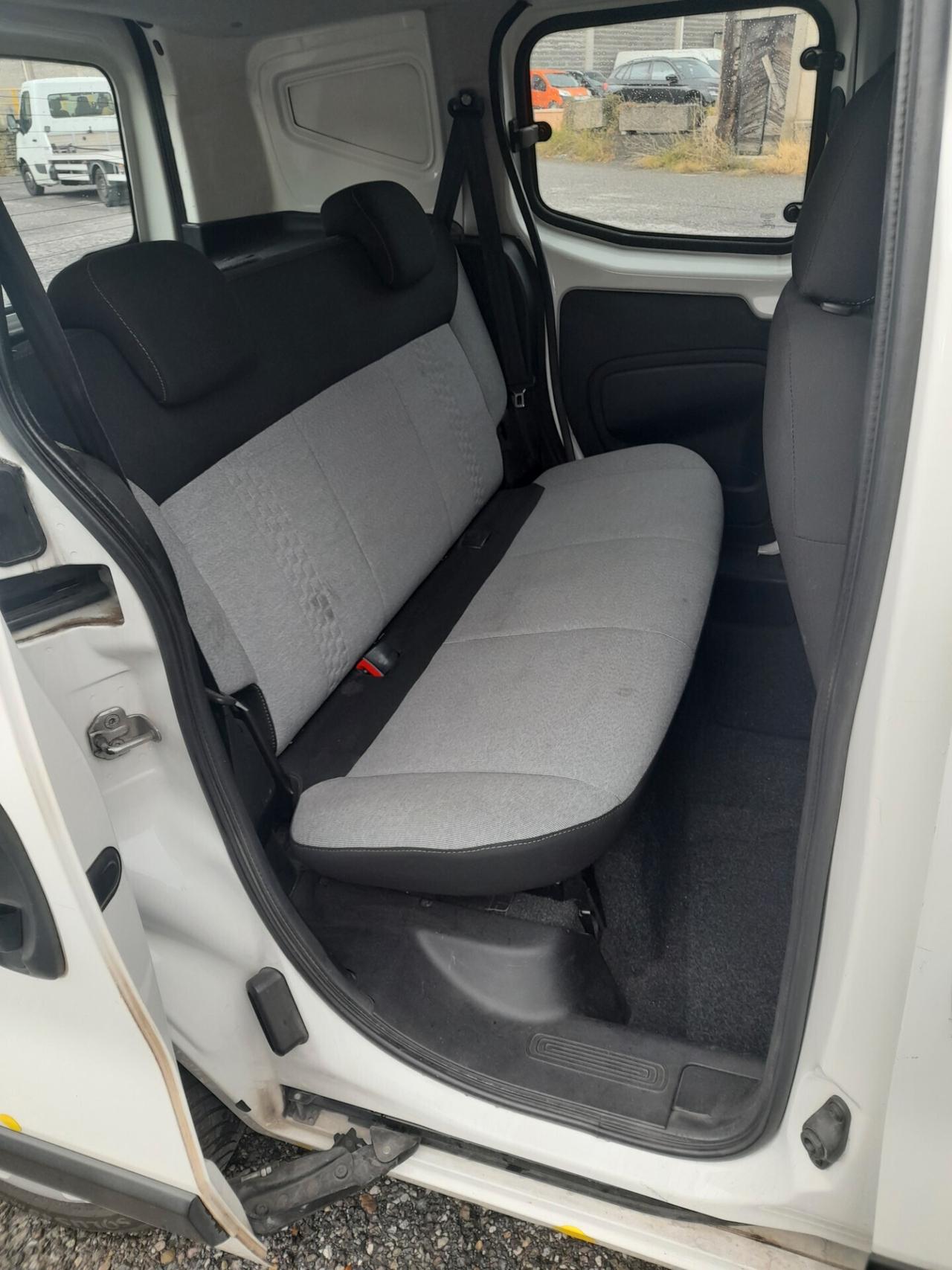 Fiat Fiorino 5 posti