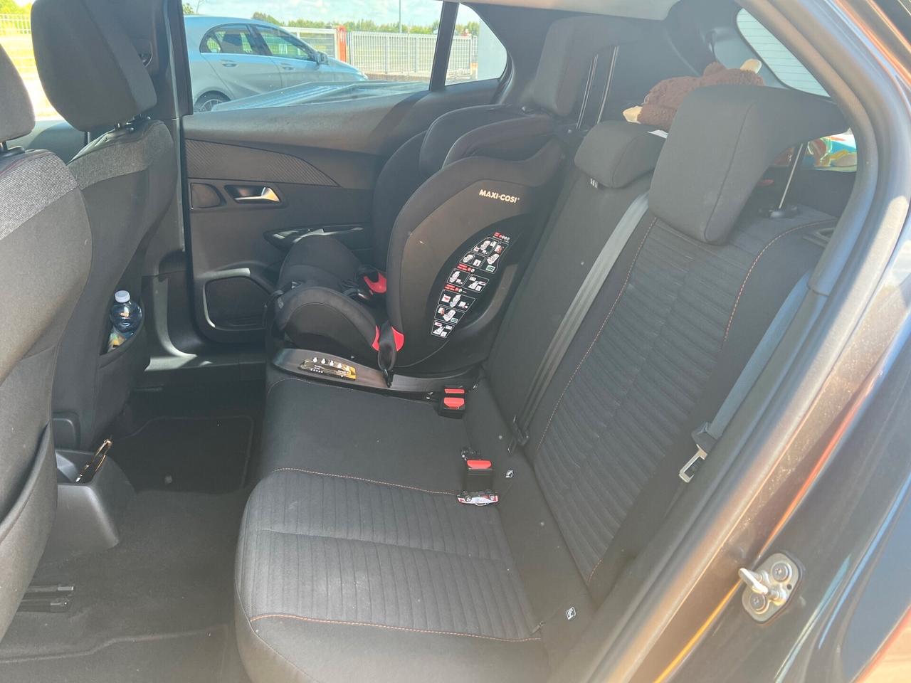 Peugeot 2008 PureTech 130 S&S EAT8 Allure Navi Pack