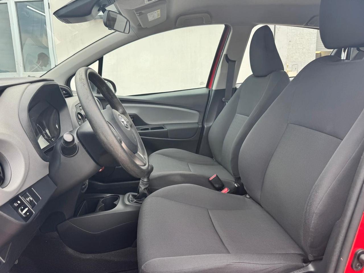 Toyota Yaris 1.0 72 CV 5 porte Cool