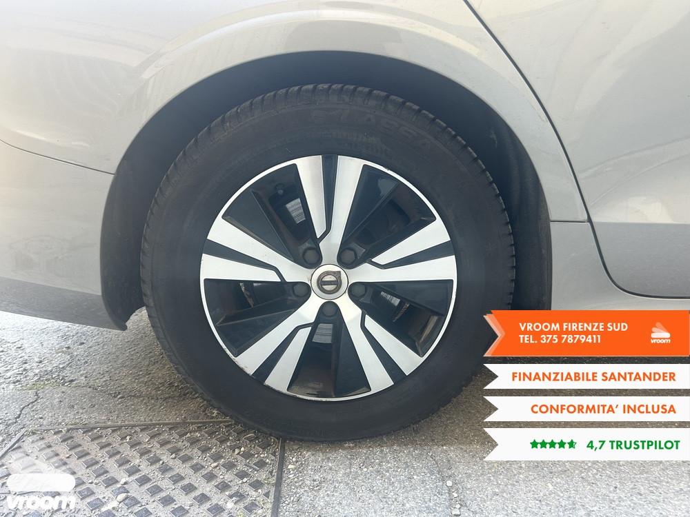VOLVO V60 (2018-->) V60 D3 Geartronic Momentum ...