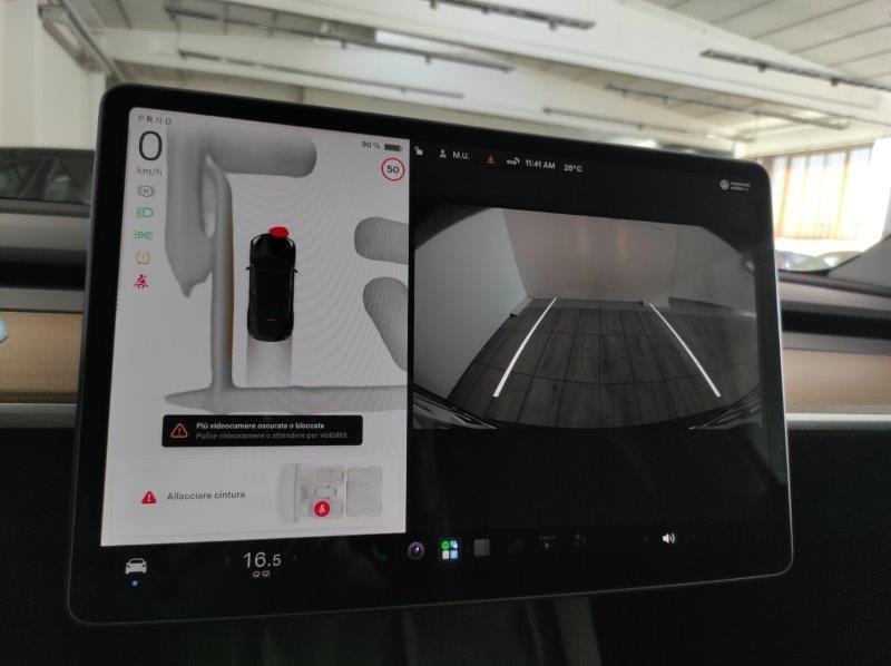 TESLA Model Y - Model Y AWD Performance